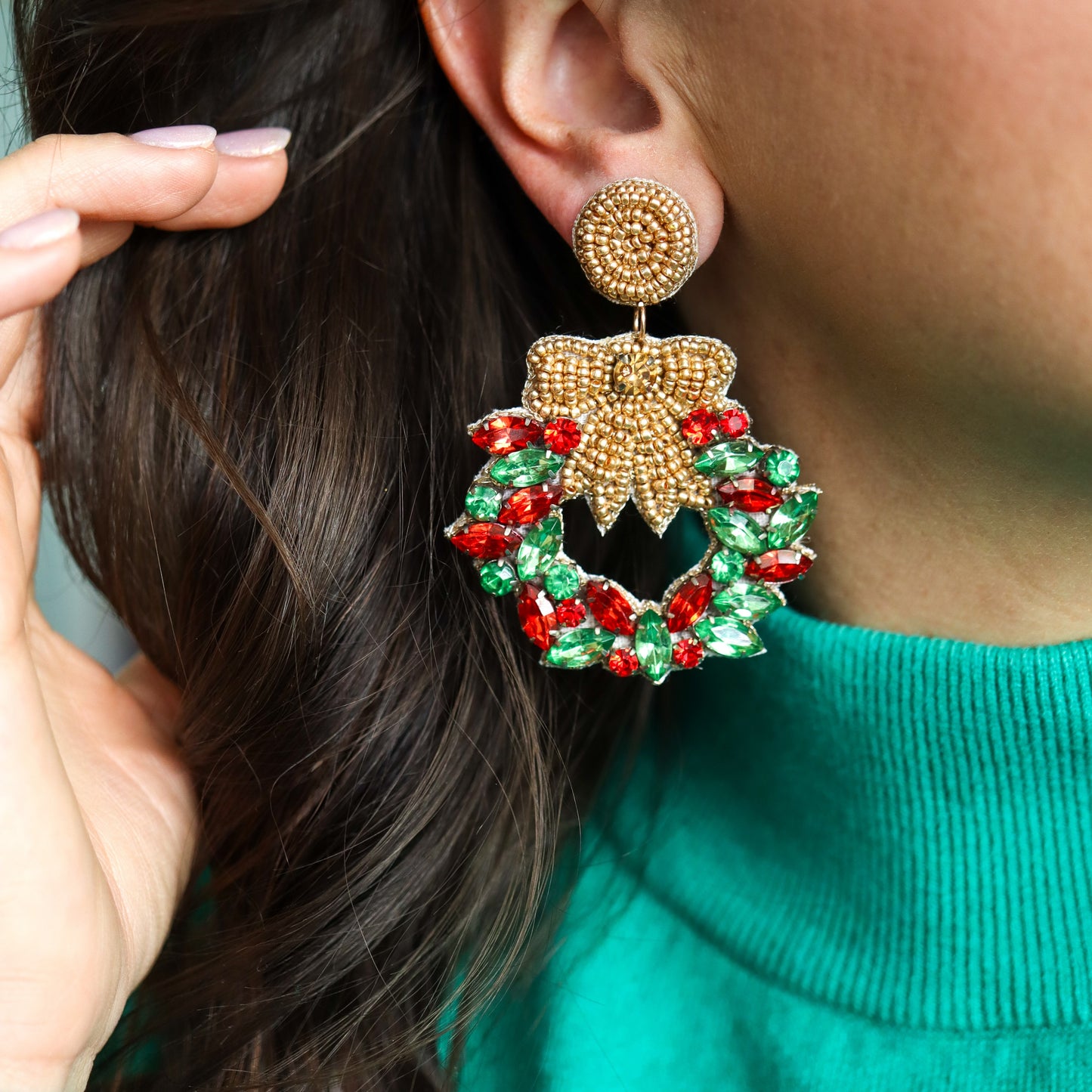 Holly Dangles